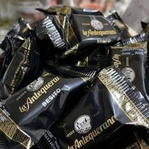 Besito con Avellana y Almendra La Antequerana, 100 g aprox.