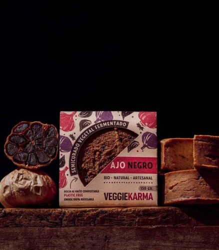 Semicurado Vegetal Fermentado con Ajo negro Veggie Karma Sin Gluten, pieza de 150 g