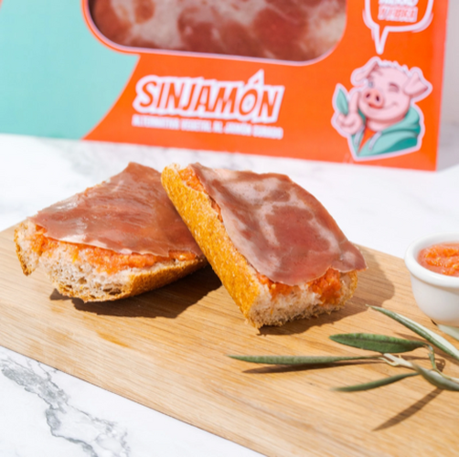 L-6a1bcb57fd7f74ac879f09f49de1a0c4.png SinJamón en lonchas Rollito Vegano, bandeja de 85 g Sin Gluten