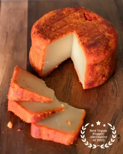 L-b1d73d26985ac3cce461c67ca93104c8.webp Queso Niño Malo Fermento Vegano Sin Gluten, pieza de 200 g